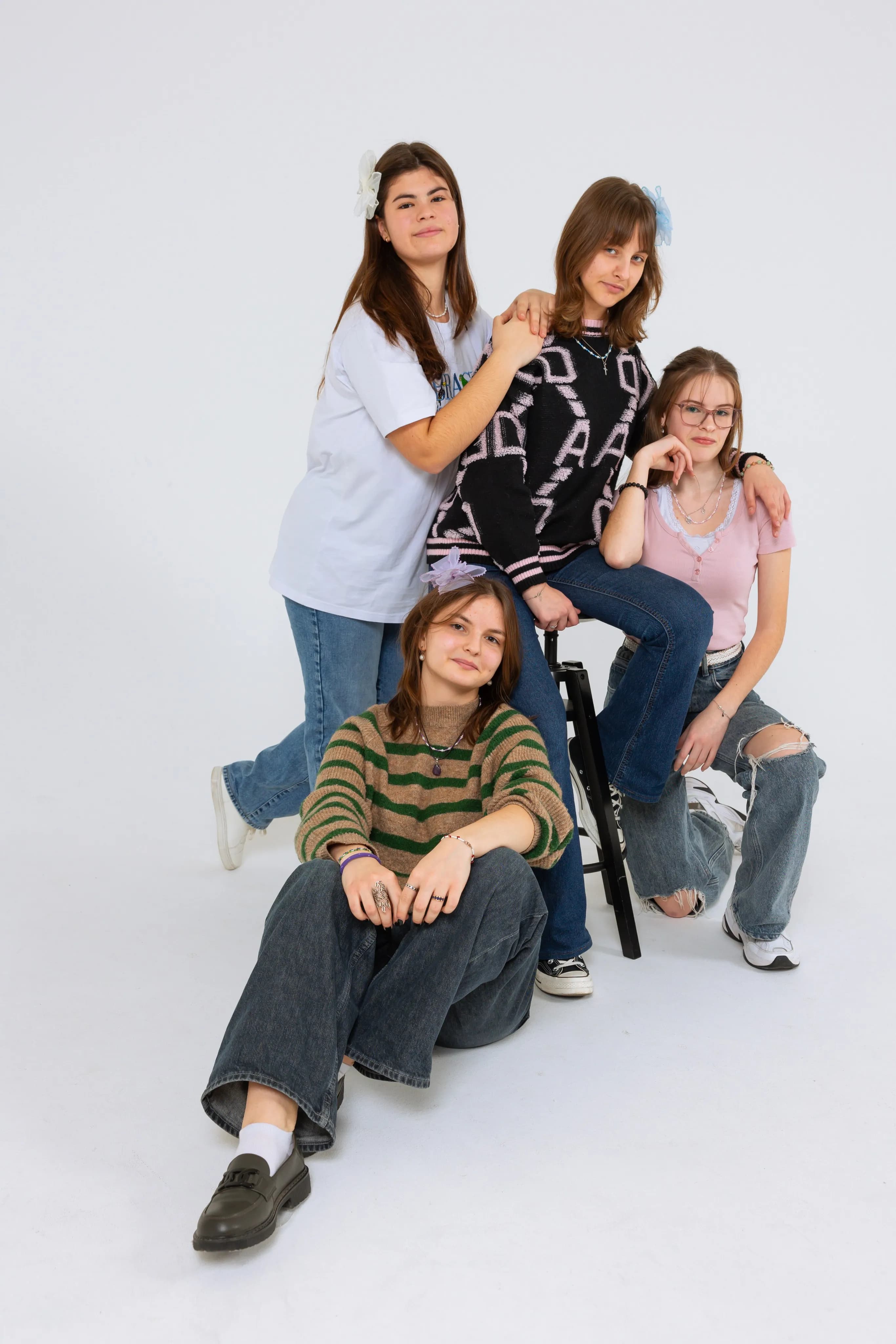 Grup de elevi în ședință Studio TRIKI (04)