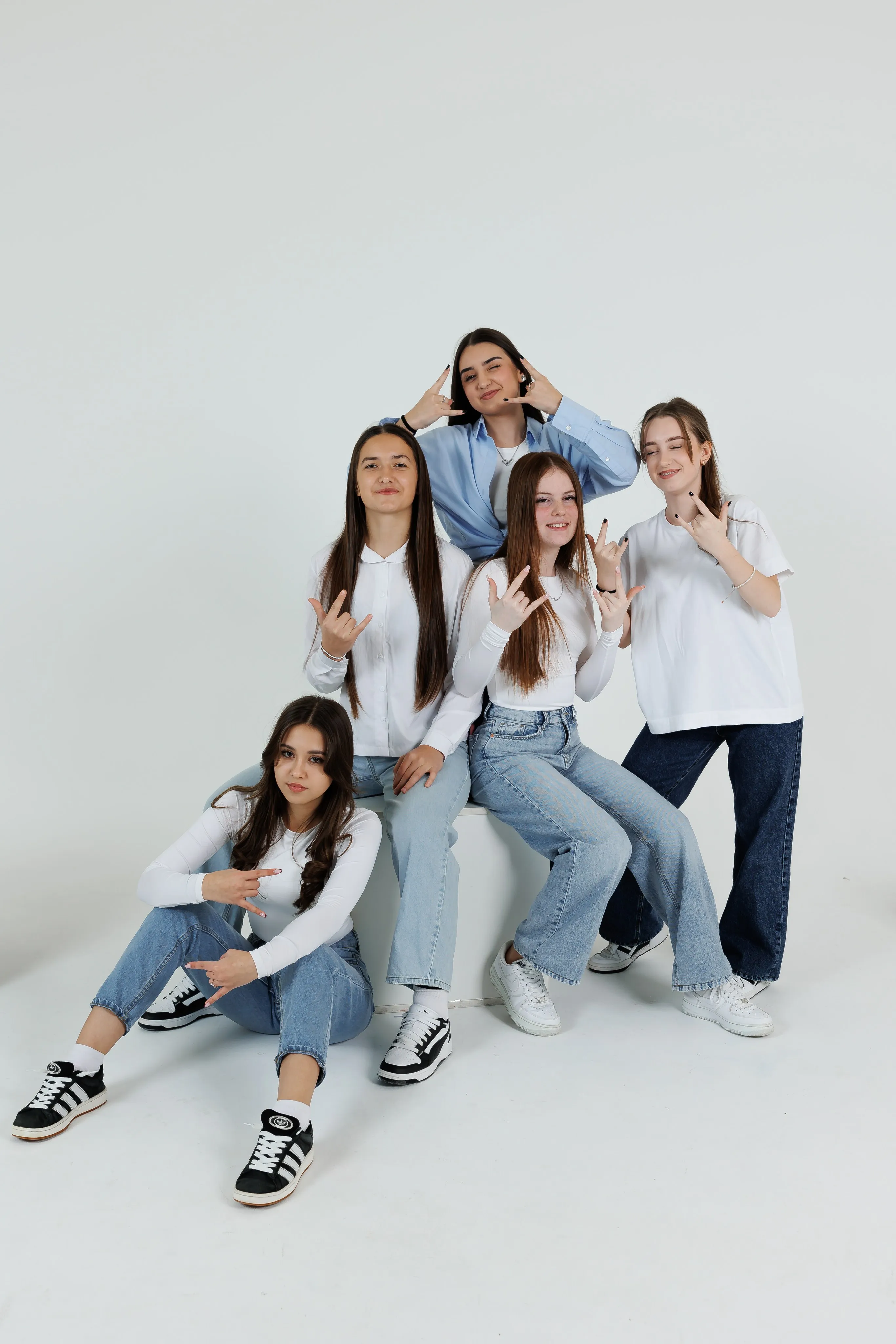 Grup de elevi în ședință Studio TRIKI (07)