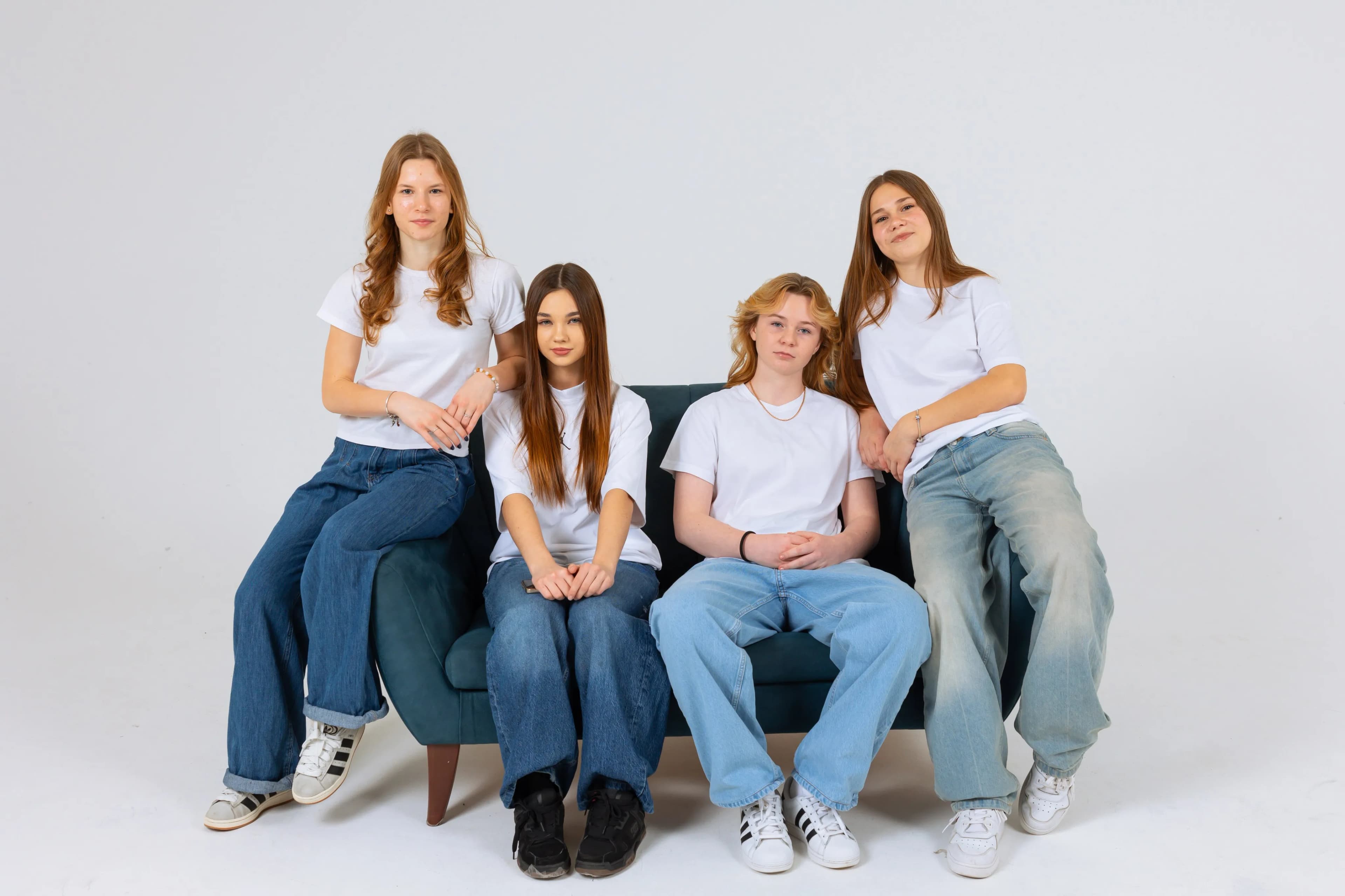 Grup de elevi în ședință Studio TRIKI (11)