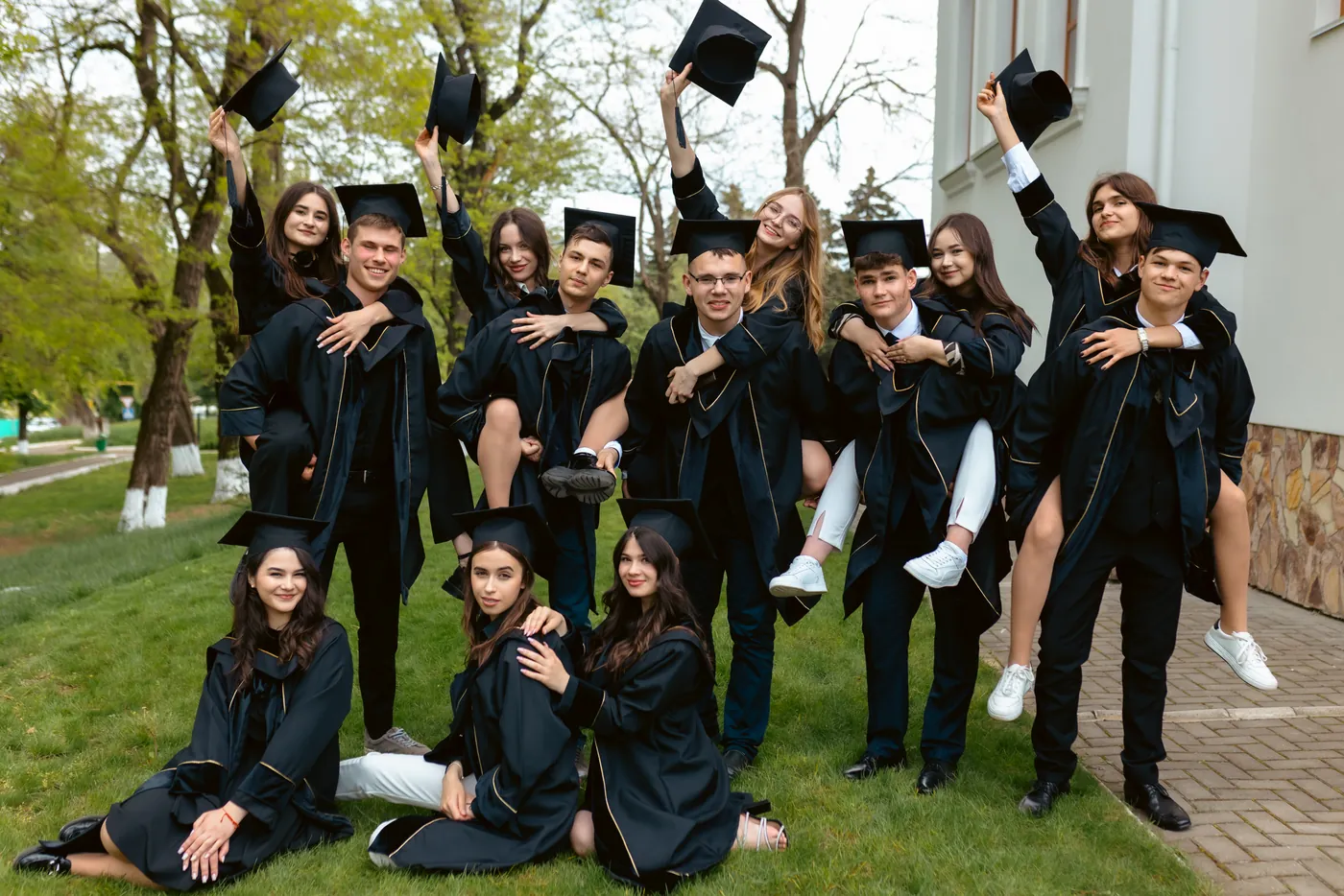 Fotografie de grup a clasei — ședință TRIKI la Mingir (6)