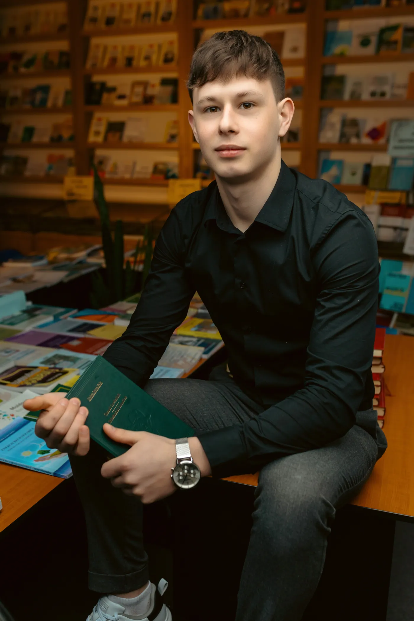 Portret de absolvent — ședință în parc 13