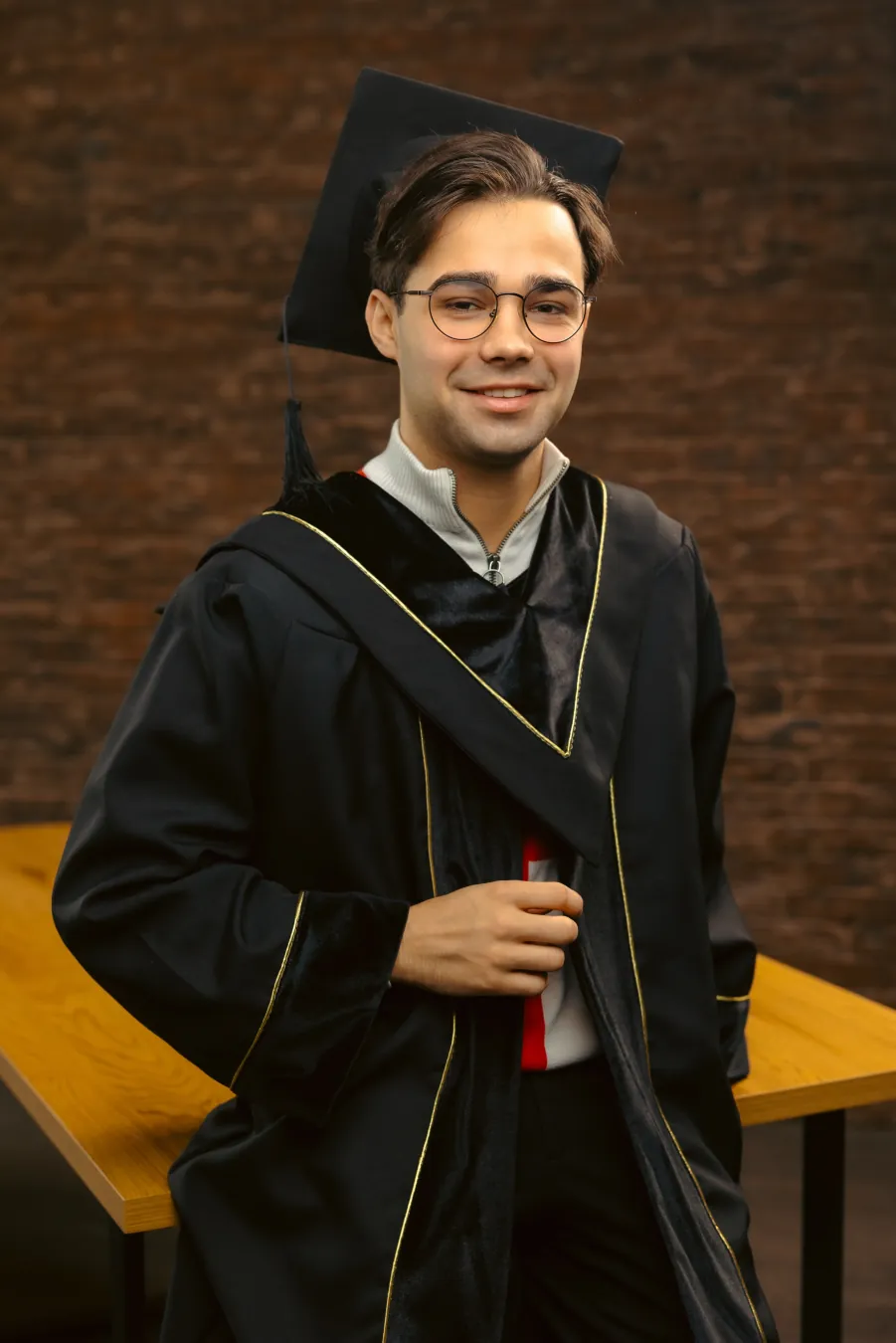 Portret absolvent — ședință în Studio TRIKI 8